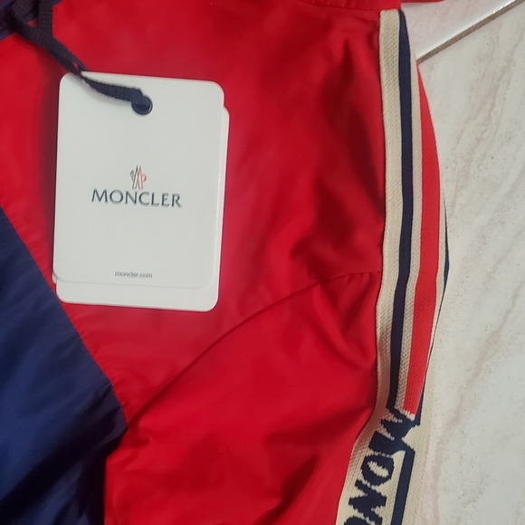 Moncler Gittaz Hooded Jacket - Picture 7 of 7